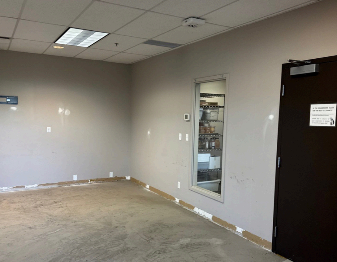 Sleek-and-Polished-Commercial-Interior-Painting-in-Richmond-08-31-2025_07_56_PM (2) Sleek and Polished Commercial Interior Painting in Richmond PM ()
