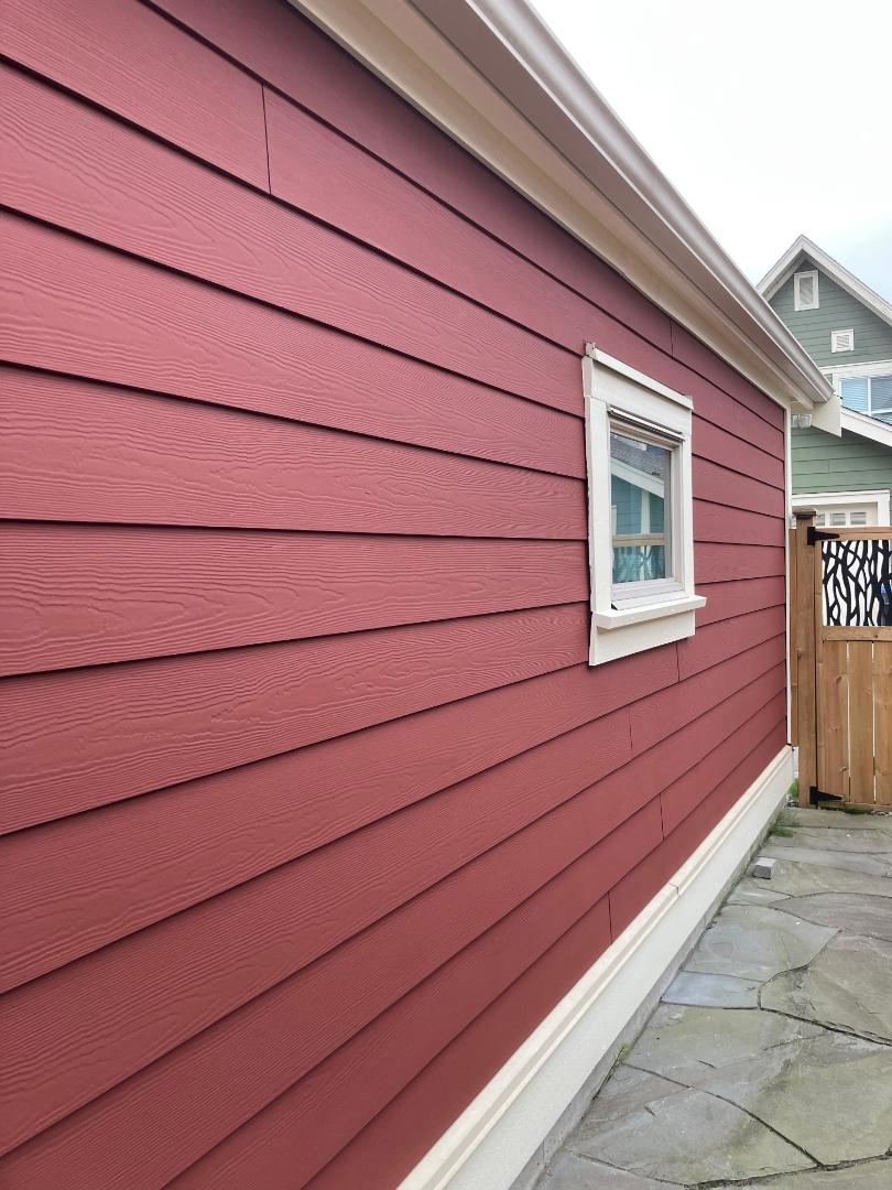 newly primed home paint ()